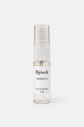 Bjöerk Hibiscus parfymtester 3ml – inspirerad av Hibiscus Mahajad. Blommig damparfym med hibiskus, damaskros och vanilj. Prova innan du köper fullstor flaska.